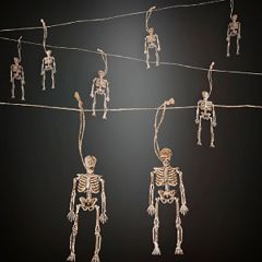 Dekors Halovīna virtene 11m (8-skeleti, 15cm)