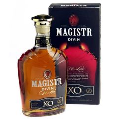 Brendijs Magistr XO Gift Box 36% 0.5l