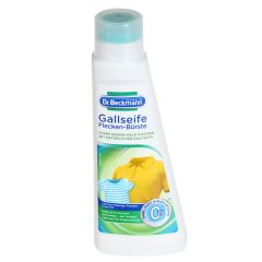 Traipu tīrītājs ar birstīti Dr. Beckmann 250ml