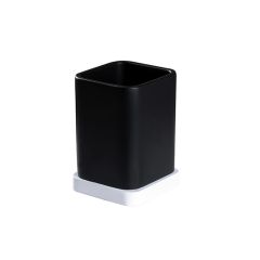 Glāzīte Amara, melna