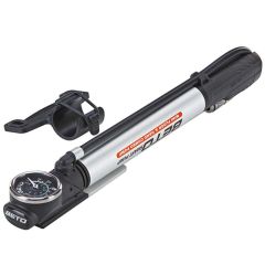 Pumpis ar manometru un kājas atbalstu 11bar.