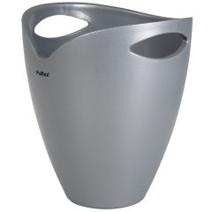 Ledus trauks Pulltex sudraba